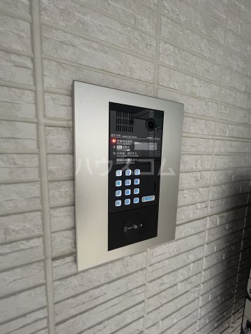 20/29 エントランス