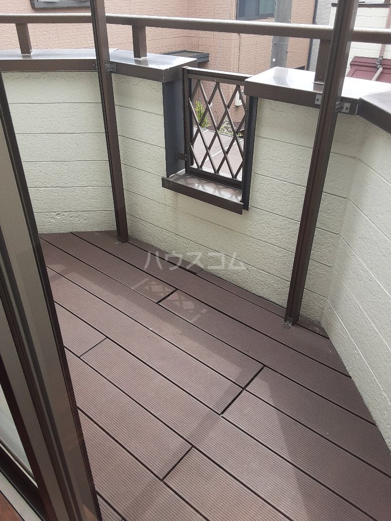 23/30 バルコニー