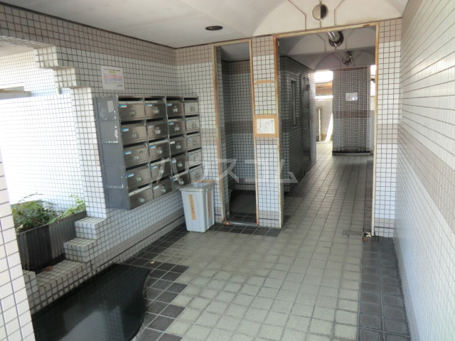 17/24 エントランス