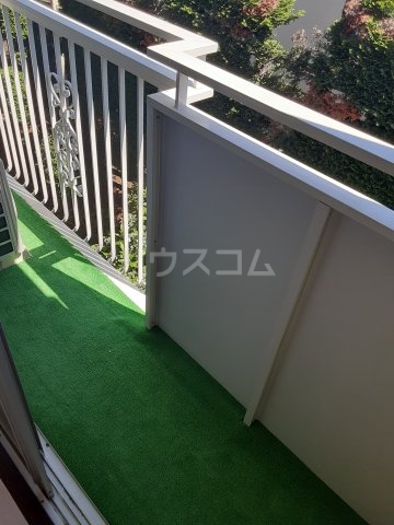 18/27 バルコニー