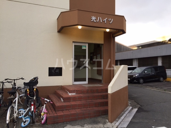 15/23 エントランス