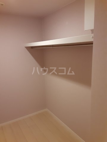 13/30 収納