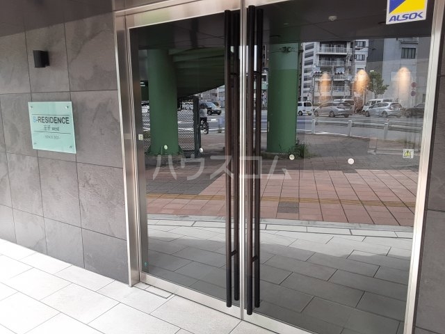 29/30 エントランス