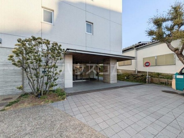 15/25 エントランス