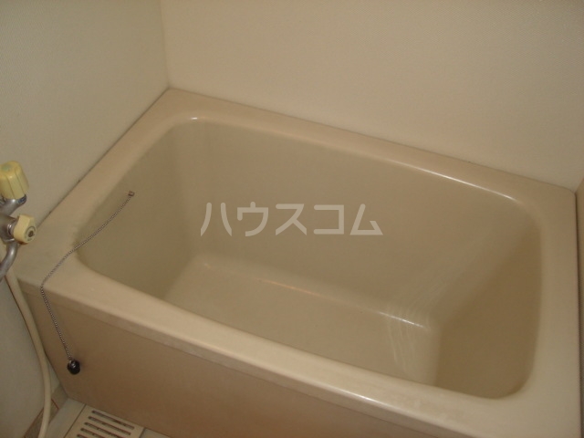 16/30 浴室