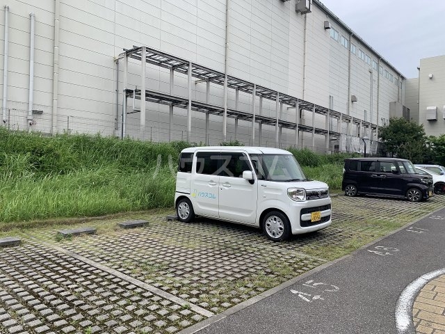 28/30 駐車場