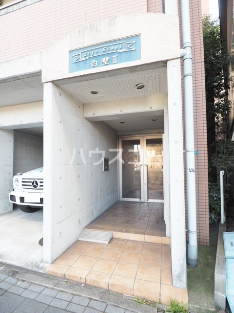 17/26 エントランス