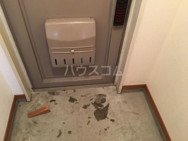 13/30 玄関