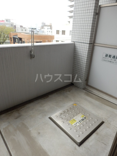 19/29 バルコニー