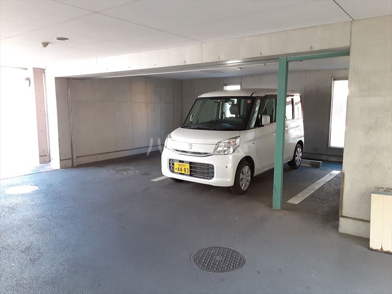 2/10 駐車場