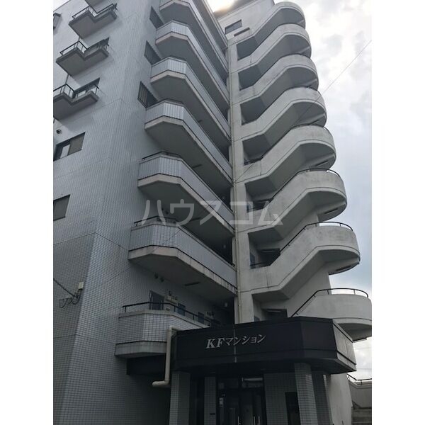 14/22 エントランス