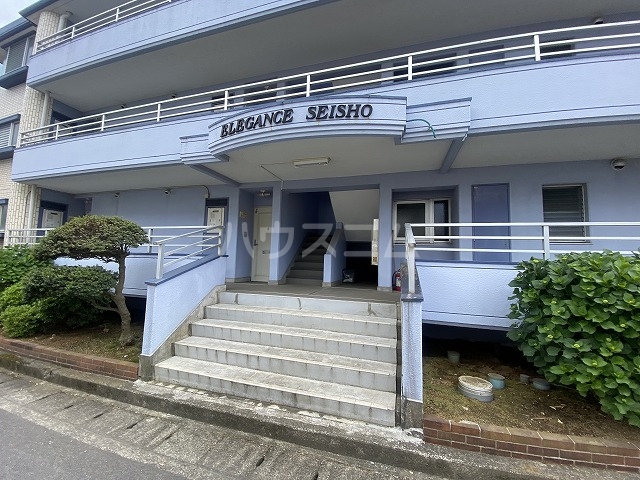 2/4 エントランス