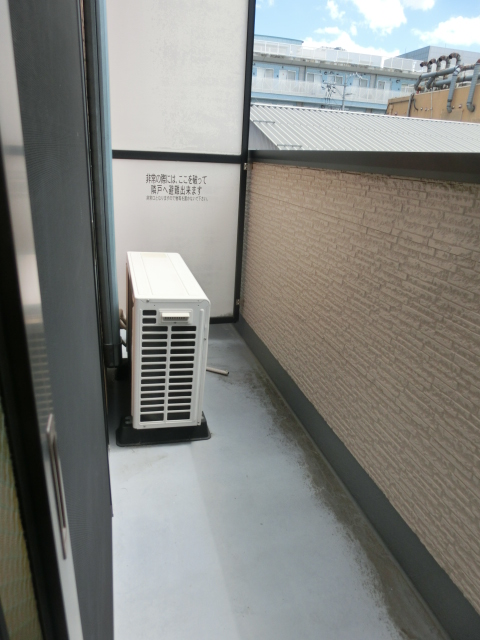 13/23 バルコニー
