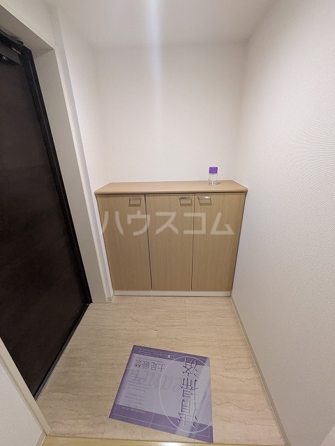 14/30 玄関