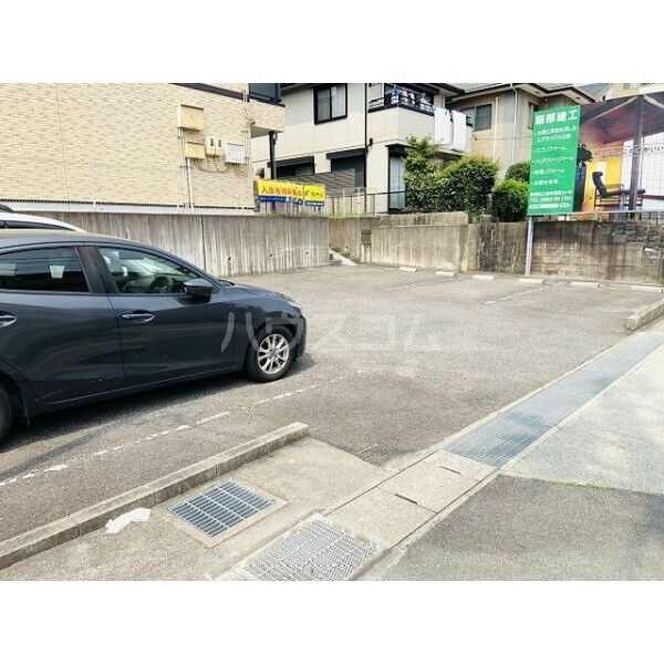 16/26 駐車場