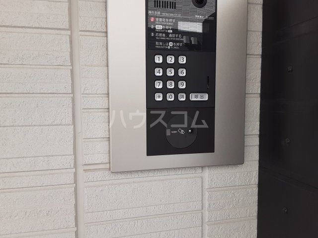 2/3 エントランス