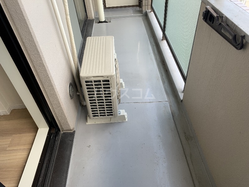 20/30 バルコニー