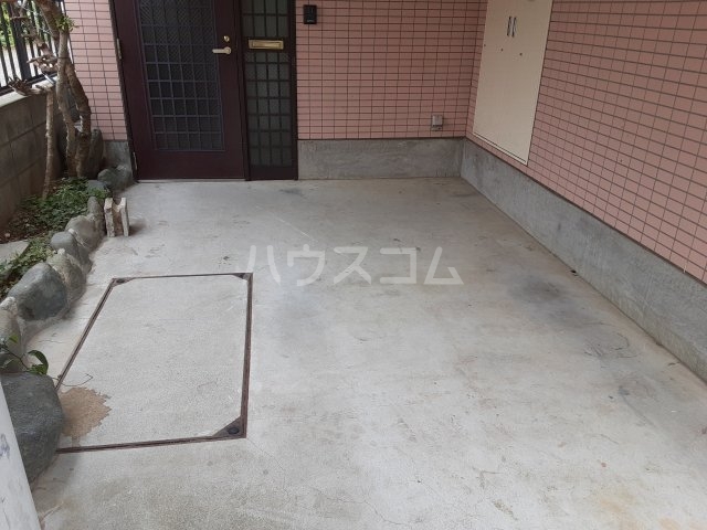 27/29 駐車場