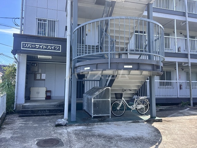 3/5 エントランス