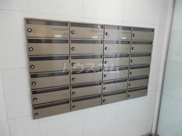 19/28 エントランス