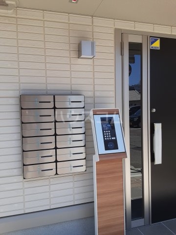 2/3 エントランス