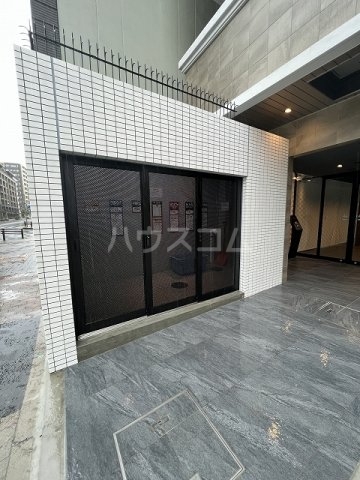 22/30 エントランス