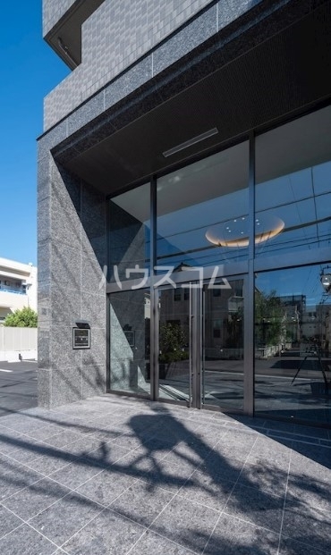 14/23 エントランス