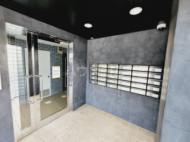 28/30 エントランス