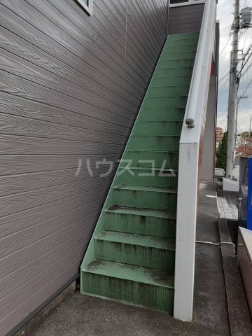 21/30 エントランス