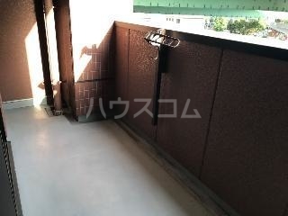 18/27 バルコニー