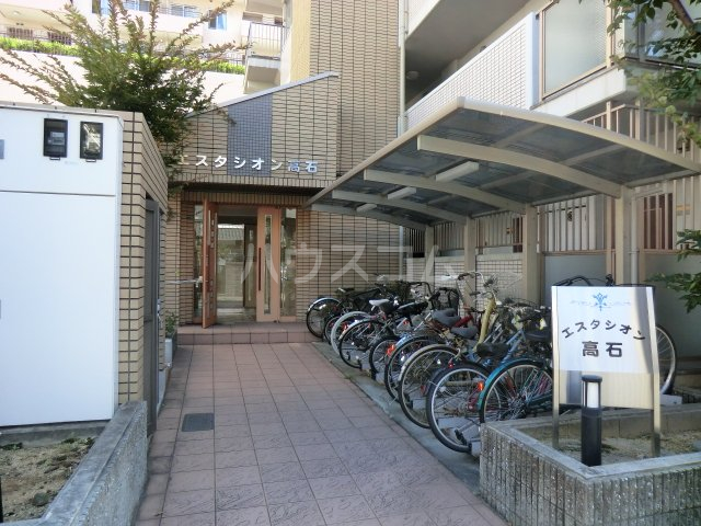 2/4 エントランス