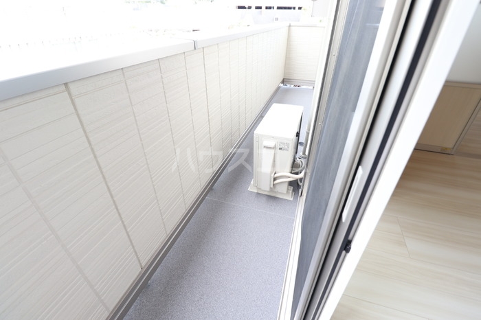 13/21 バルコニー