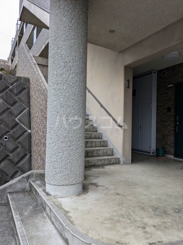 2/8 エントランス