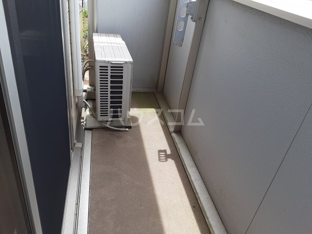 18/27 バルコニー