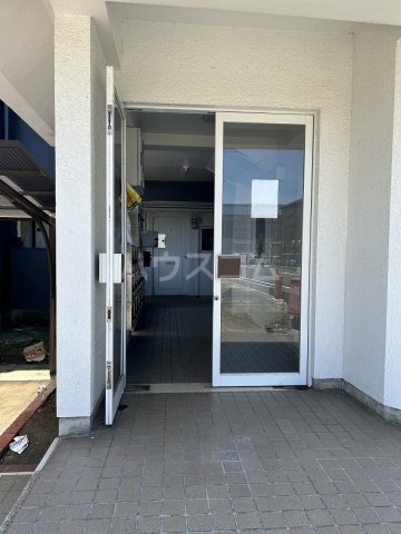 22/30 エントランス