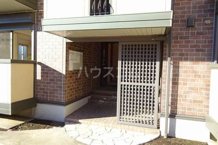 18/21 エントランス