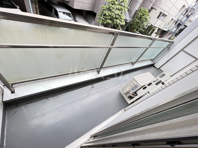 21/30 バルコニー