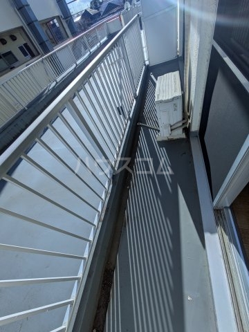 20/30 バルコニー