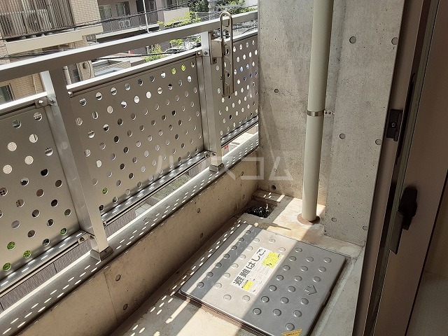 18/30 バルコニー