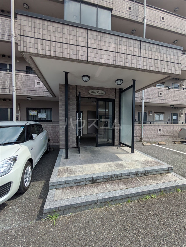 23/29 駐車場