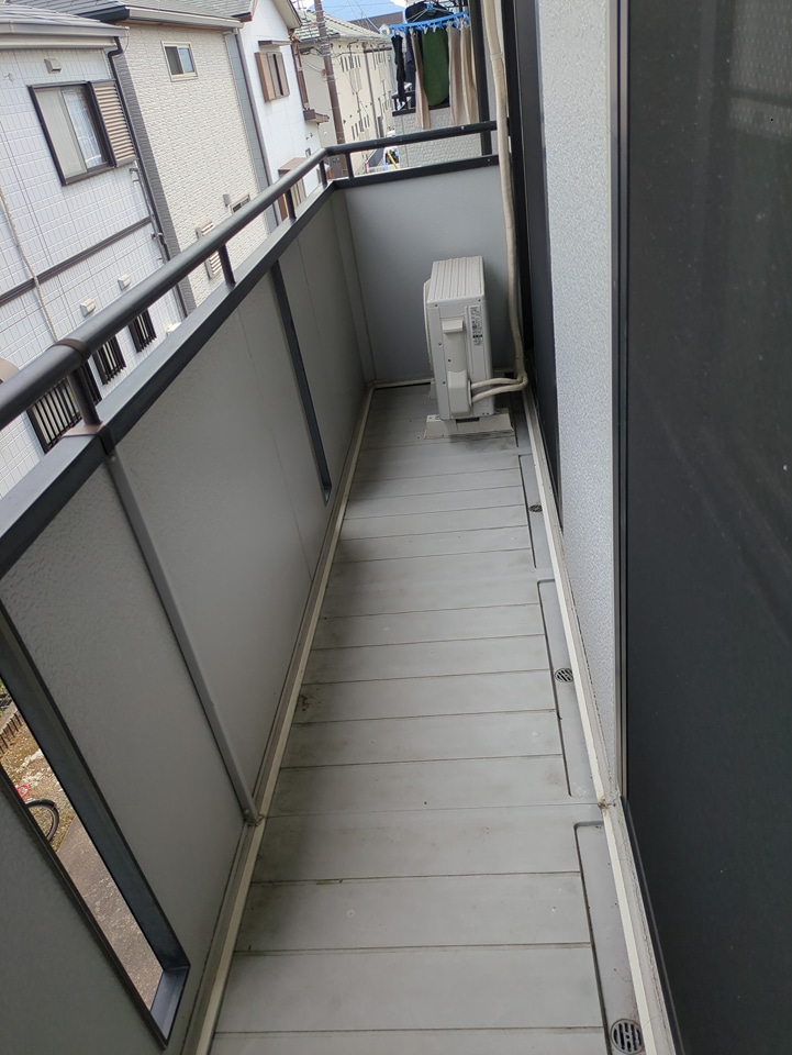 17/27 バルコニー