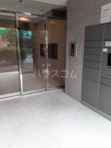 2/5 エントランス