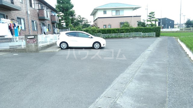 24/26 駐車場