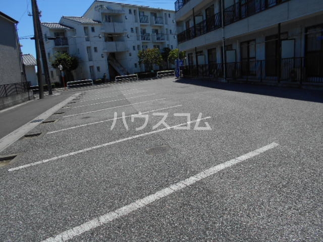 15/26 駐車場