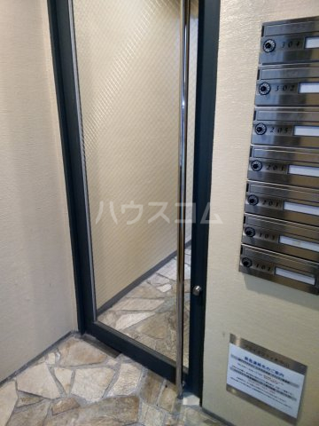 29/30 エントランス