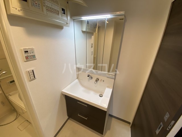 15/30 洗面