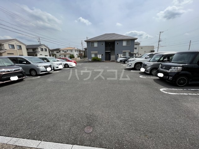 2/6 駐車場