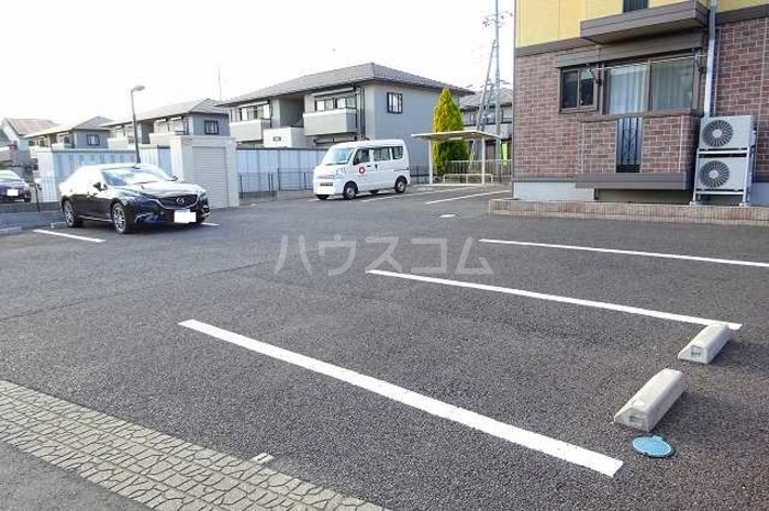 20/30 駐車場