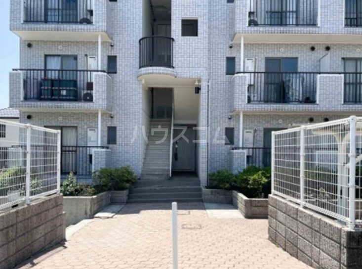 3/5 エントランス