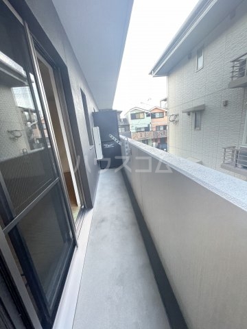 21/30 バルコニー